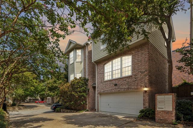 2704 Welborn St in Dallas, TX - Building Photo