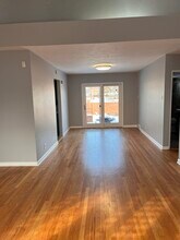 7445 Saleen Ct in University City, MO - Building Photo - Building Photo