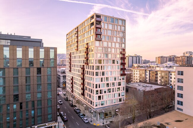 937 Condominiums in Portland, OR - Building Photo - Building Photo