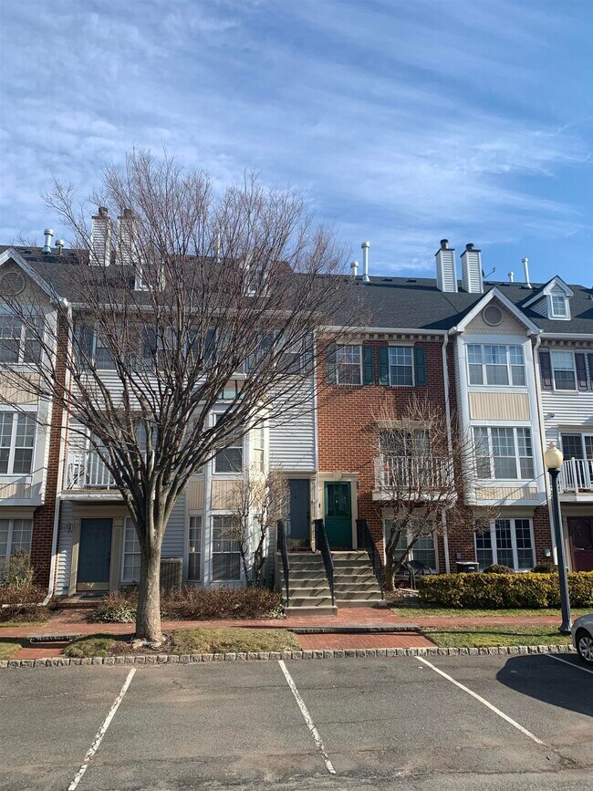 22 Walnut St in Jersey City, NJ - Building Photo - Building Photo