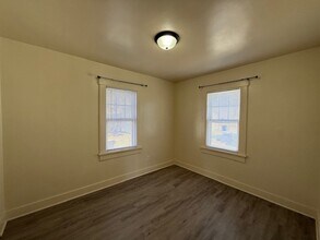 1408 E Buena Vista Ave in Decatur, IL - Building Photo - Building Photo