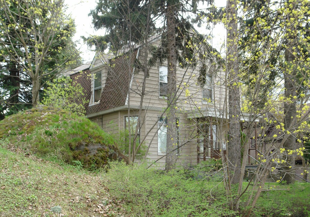 1425 W 6th Ave in Spokane, WA - Building Photo