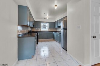 58 1st St in Newark, NJ - Building Photo - Building Photo