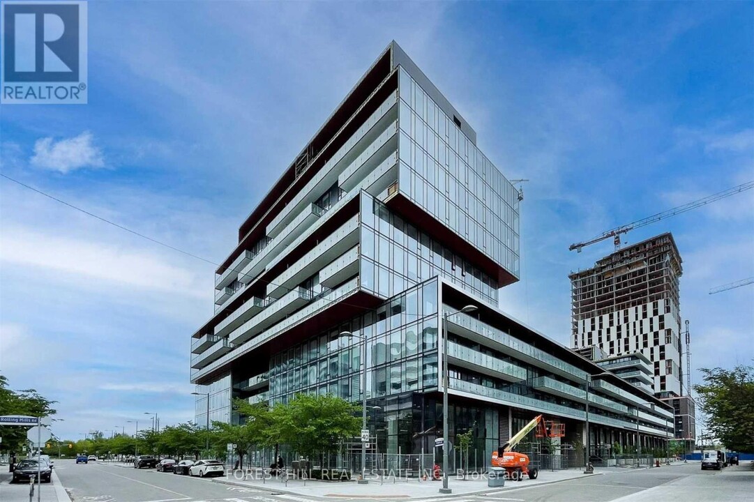 35-N1035 Rolling Mills Rd in Toronto, ON - Building Photo
