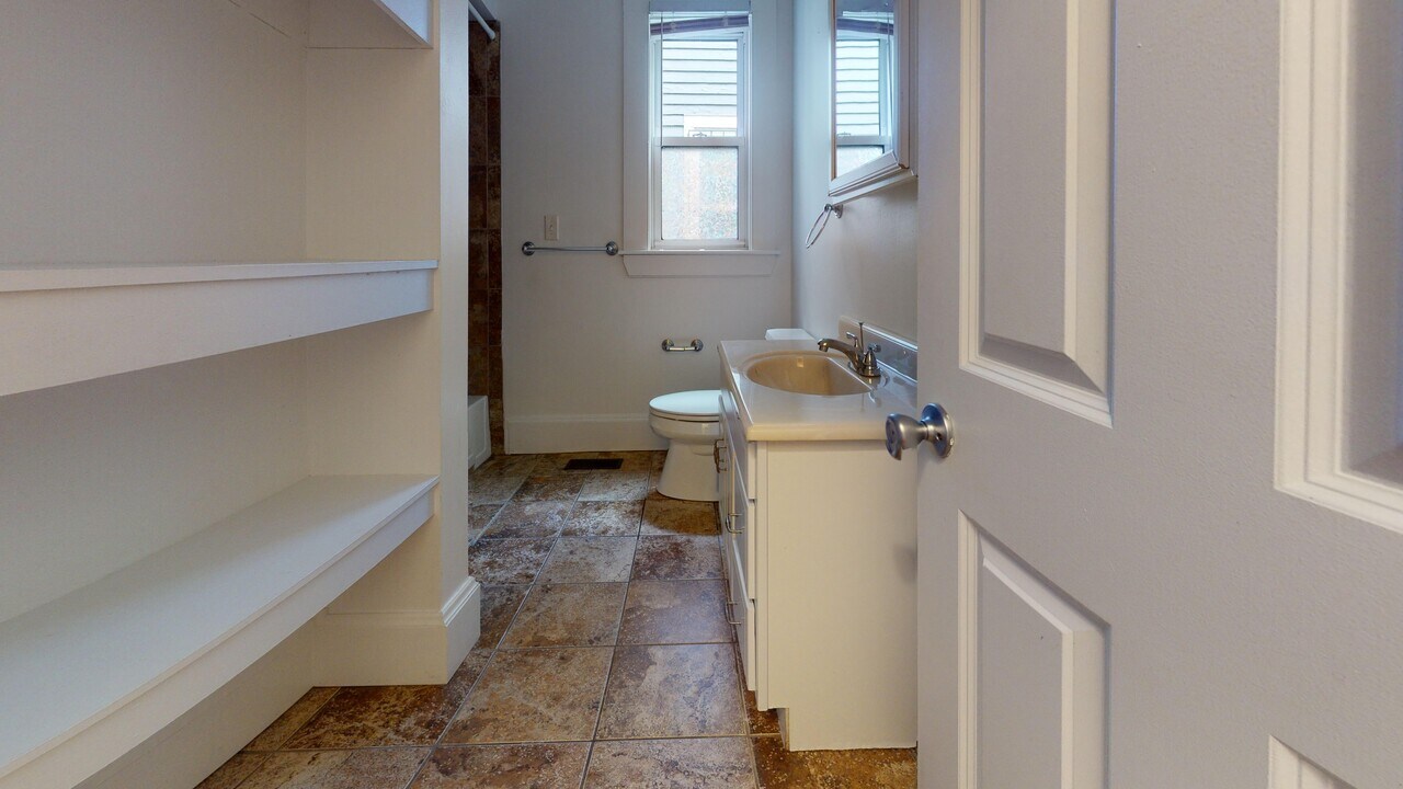 10 Cherokee St, Unit 1 in Boston, MA - Building Photo