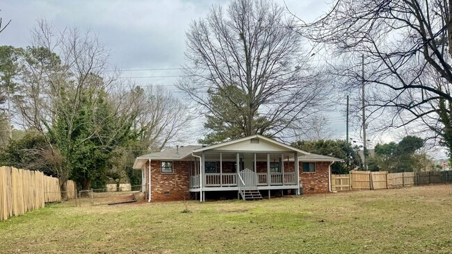 2456 Clay Rd SW in Austell, GA - Building Photo - Building Photo