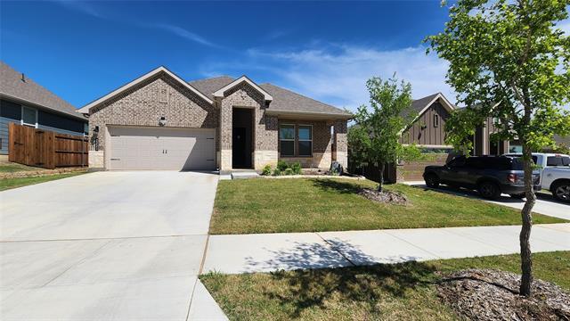 2221 Redwing Dr in Denton, TX - Building Photo