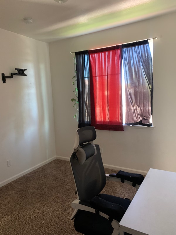 741 Suzanne Dr in Merced, CA - Foto de edificio - Building Photo