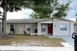 3205 Lancaster Ln in Tampa, FL - Building Photo