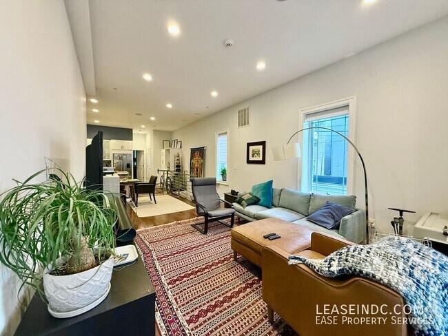 151 V St NW-Unit -#1 in Washington, DC - Building Photo - Building Photo