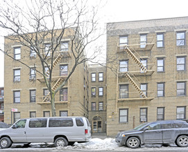 13224 Maple Ave in Flushing, NY - Building Photo - Building Photo