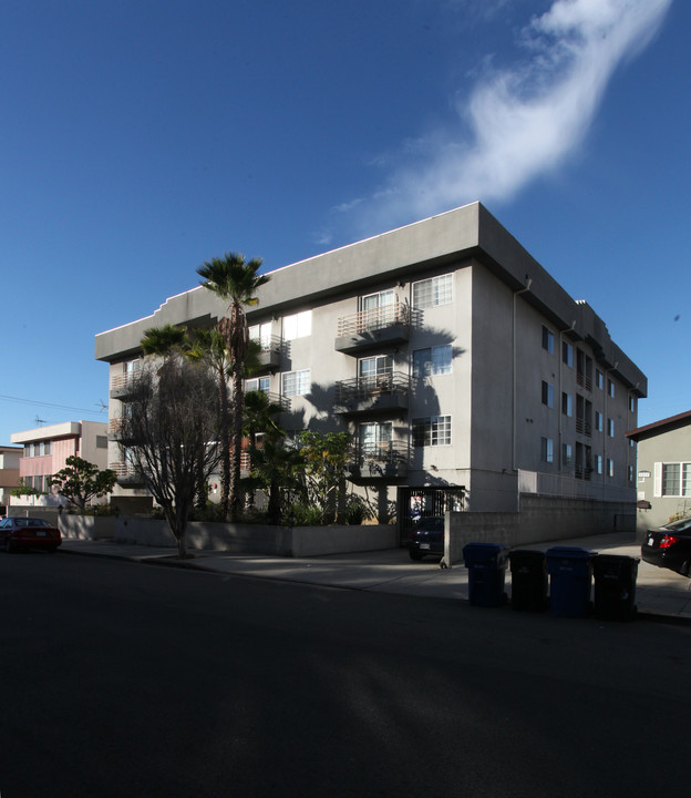 1809 N Berendo St in Los Angeles, CA - Building Photo