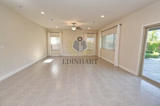 645 Blue Oak Lane W in Madera, CA - Building Photo - Building Photo