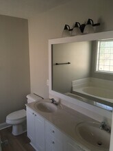 720 Hillside Dr in Wilmington, NC - Building Photo - Building Photo