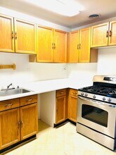 1577 N Colonial Terrace in Arlington, VA - Building Photo - Building Photo