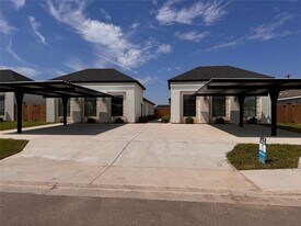 1409 S Xanthia St in Alton, TX - Building Photo