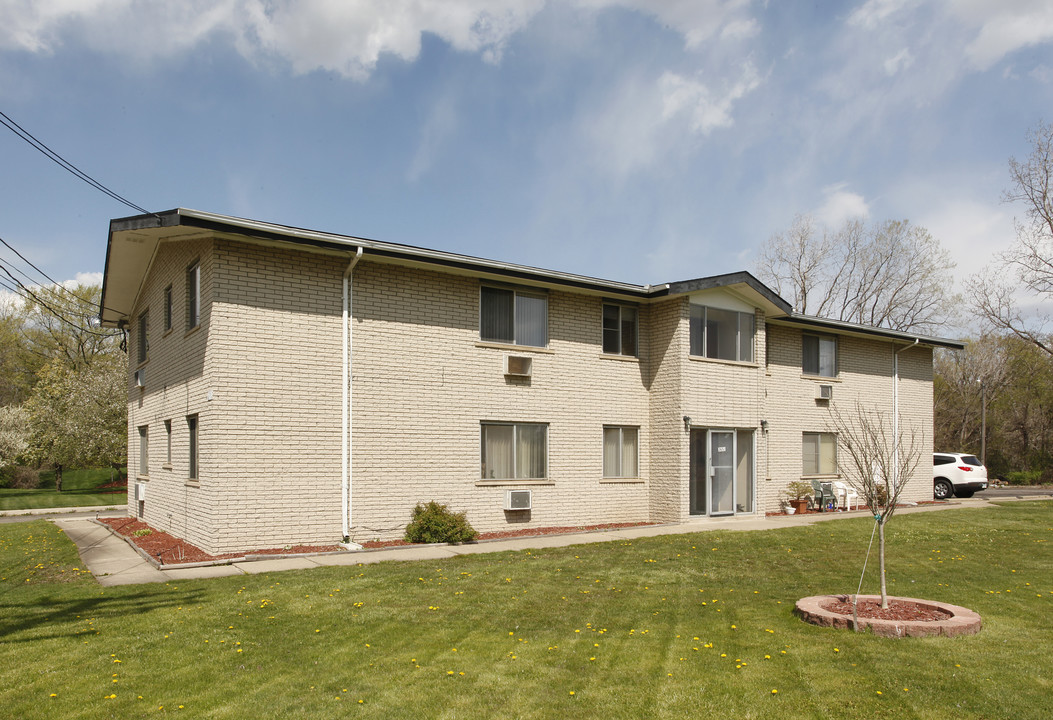 John Hix Apartments in Wayne, MI - Foto de edificio