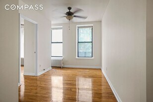 270 E 78th St, Unit 5 in New York, NY - Building Photo