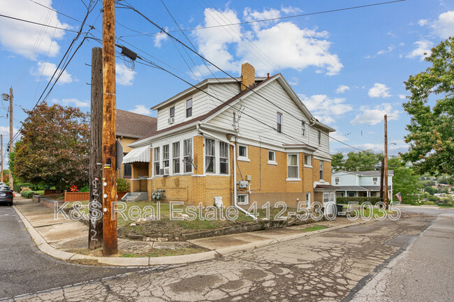 340 Gregg St in Carnegie, PA - Foto de edificio - Building Photo