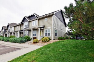 6349 Orchard Park Drive, Unit #5 in Greeley, CO - Building Photo