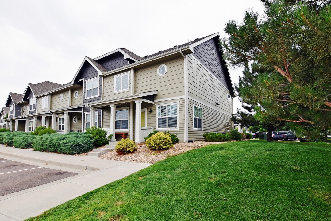 6349 Orchard Park Drive, Unit #5 in Greeley, CO - Building Photo