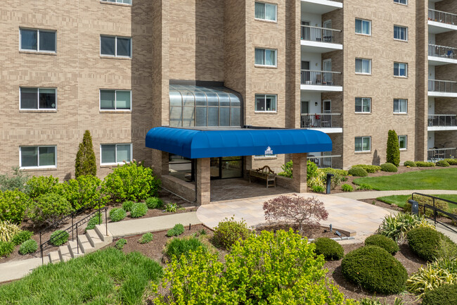 Eastbay at Weymouthport in Weymouth, MA - Foto de edificio - Building Photo