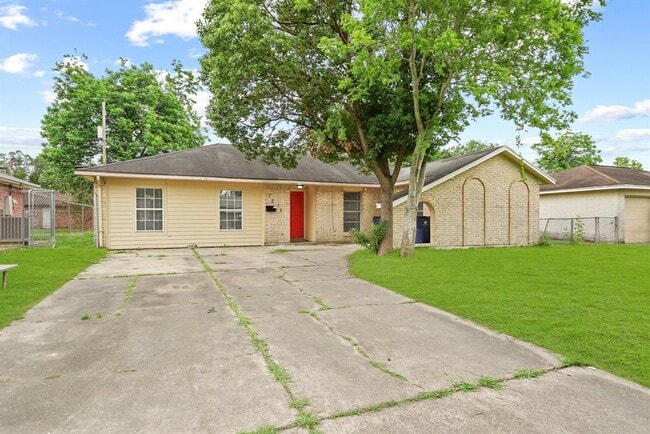 property at 7219 Meadowlark Ln