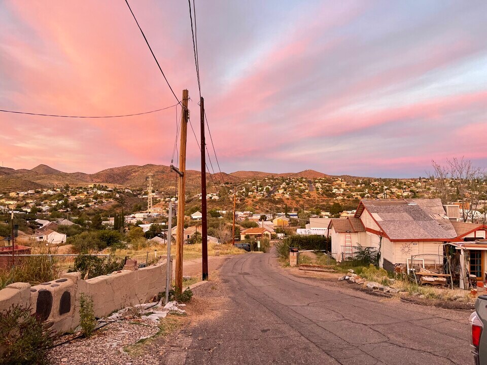 453 W Hackney Hill Rd, Unit Main house in Globe, AZ - Foto de edificio