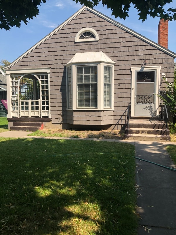 property at 518 S 6th St E