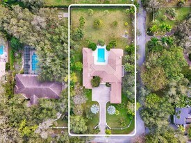 8480 SW 98th St in Miami, FL - Building Photo