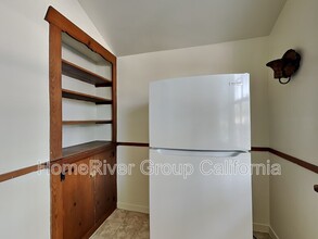 2827 I St in Sacramento, CA - Building Photo - Building Photo