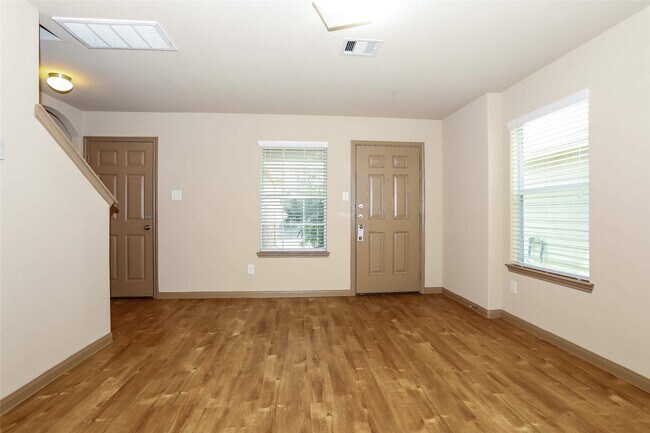5715 Kyle Cove Dr in Katy, TX - Foto de edificio - Building Photo