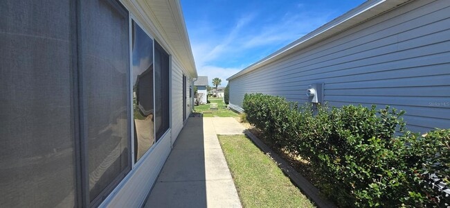 2419 Southern Oak St in the Villages, FL - Building Photo - Building Photo