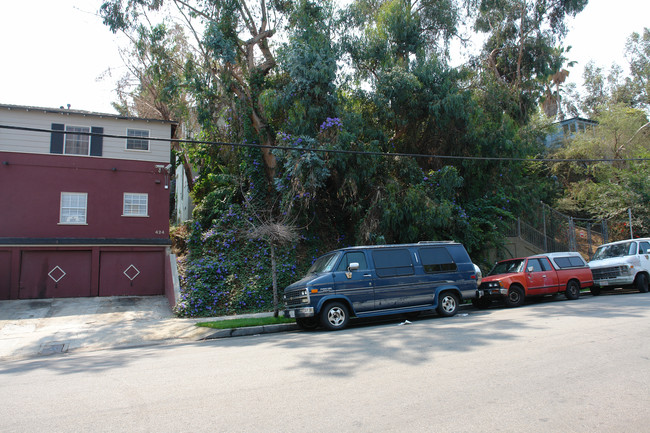 2575 W 5th St in Los Angeles, CA - Building Photo - Building Photo