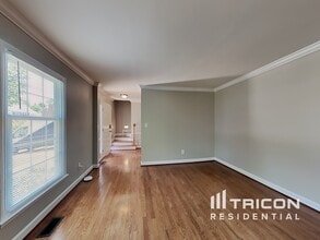 3200 Oliver Dr in Greensboro, NC - Building Photo - Building Photo