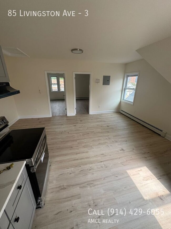 85 Livingston Ave in Yonkers, NY - Building Photo - Building Photo