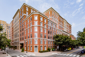 Station Square at Clarendon in Arlington, VA - Building Photo - Building Photo