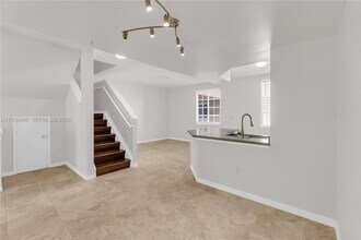 2945 NE 185th St, Unit 1402 in Aventura, FL - Building Photo - Building Photo