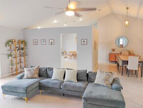 6043 Sunberry Cir in Boynton Beach, FL - Building Photo - Building Photo