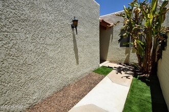 814 N Crescent Ln in Tucson, AZ - Building Photo - Building Photo