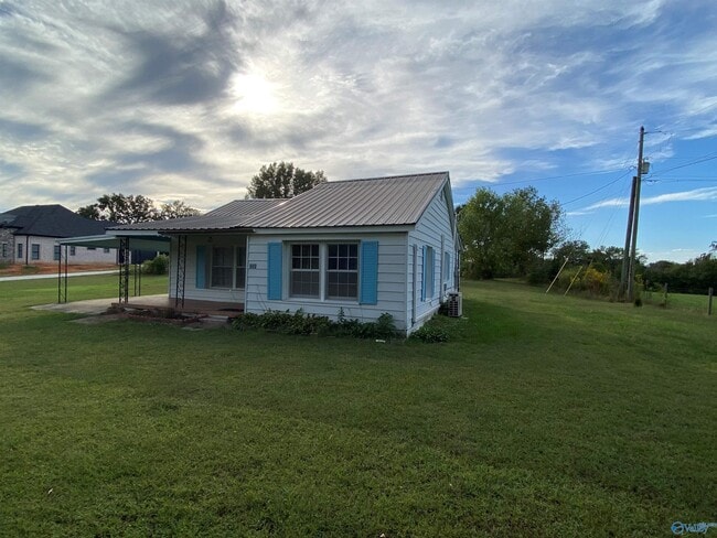 239 Cryer Rd in Hartselle, AL - Foto de edificio - Building Photo