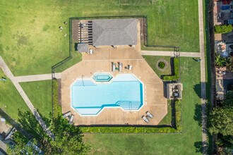 Bella Terra Townhomes in Austin, TX - Building Photo - Other