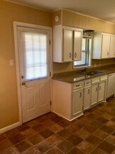 117 Chestnut St in Lake Jackson, TX - Building Photo - Building Photo