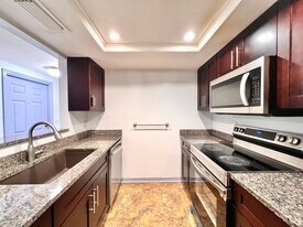 5830 SW 9th Pl in Gainesville, FL - Building Photo