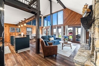 9693 Mauger Ave in Lakeview, OH - Foto de edificio - Building Photo