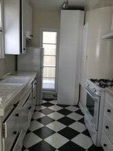 9934 Durant Dr, Unit 9934 in Beverly Hills, CA - Building Photo - Building Photo