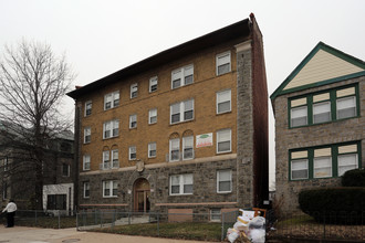 Parklane Apartments in Philadelphia, PA - Building Photo - Building Photo