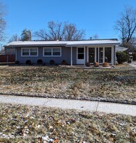 1701 Brentmoor Ln in Louisville, KY - Building Photo