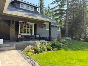 301 Sandy Ridge Rd in Priest River, ID - Building Photo - Building Photo