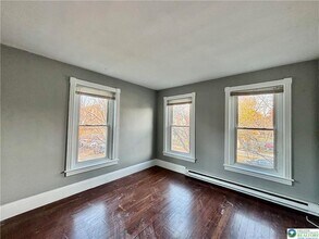 77 W Laurel St in Bethlehem, PA - Building Photo - Building Photo